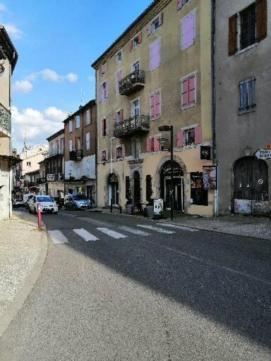 Joyeuse, Superbe Appartement D'Environs 30M2. Luaran gambar